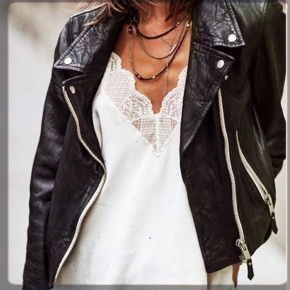 “THE CASSIE” Camisole Tank Top - Picture 2 of 15